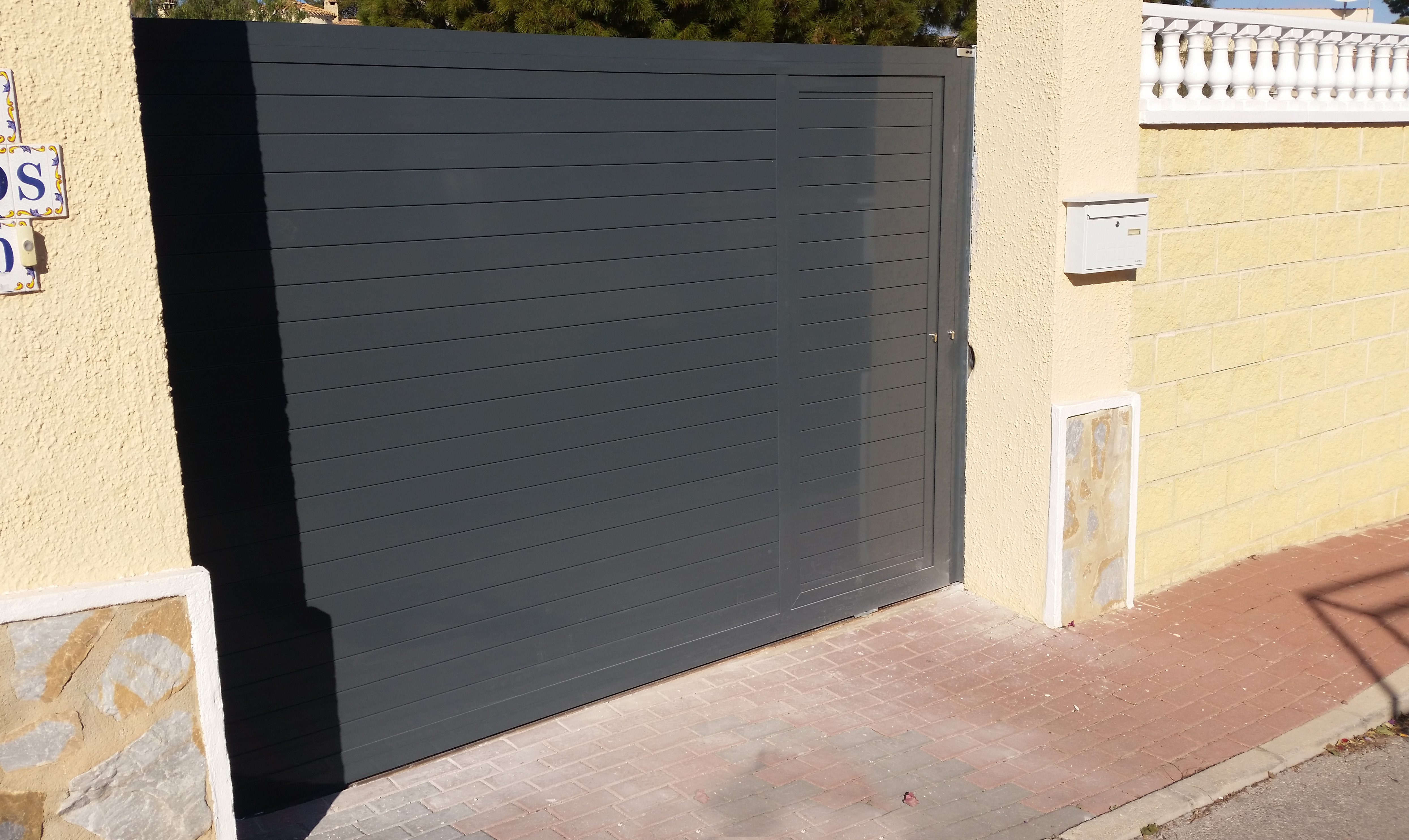 Puerta automática corredera